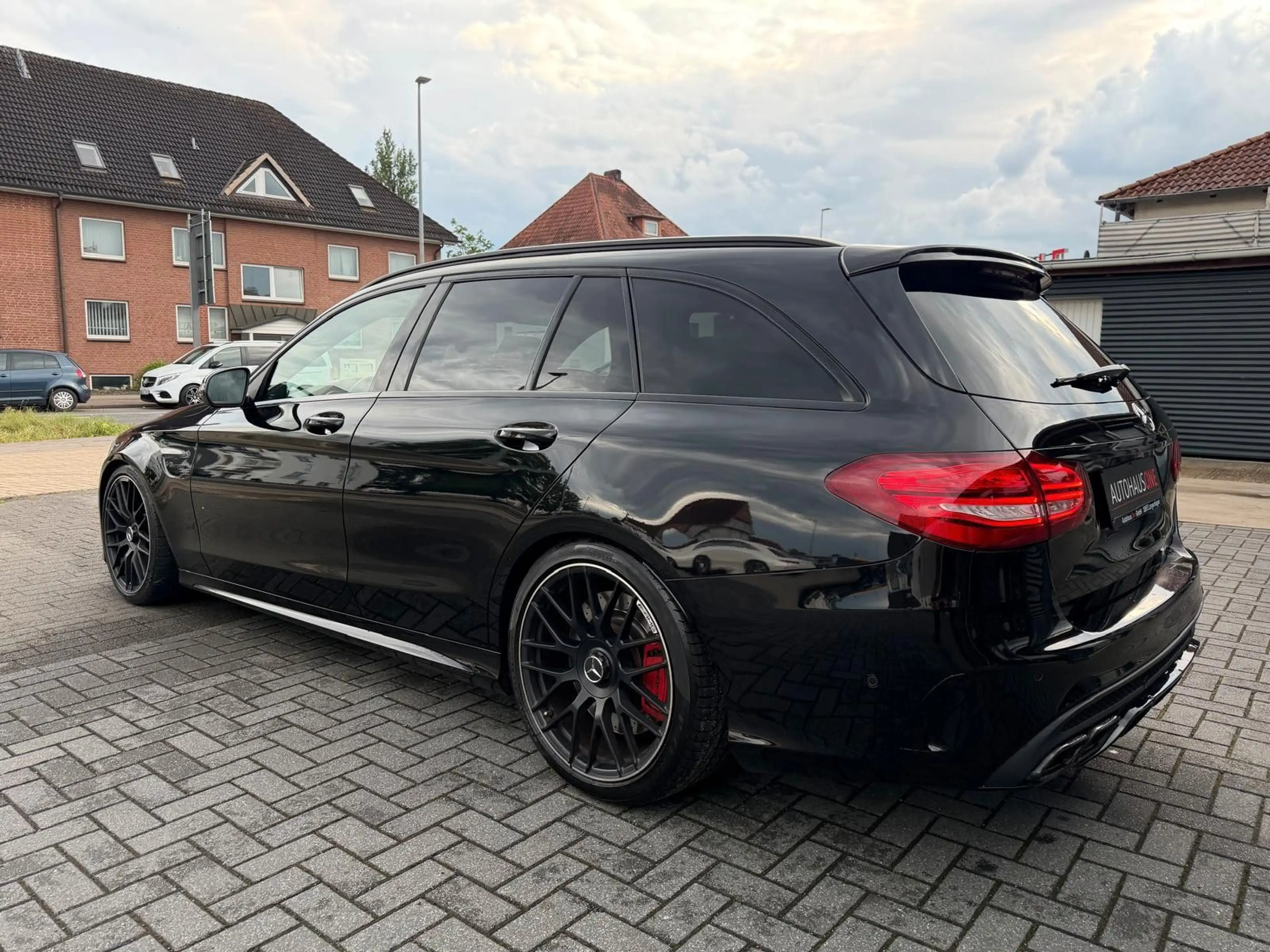 Mercedes-Benz C 63 AMG C 63S AMG P.AGA/SCHALENSITZE/PANO/KEYLESS — photo 14