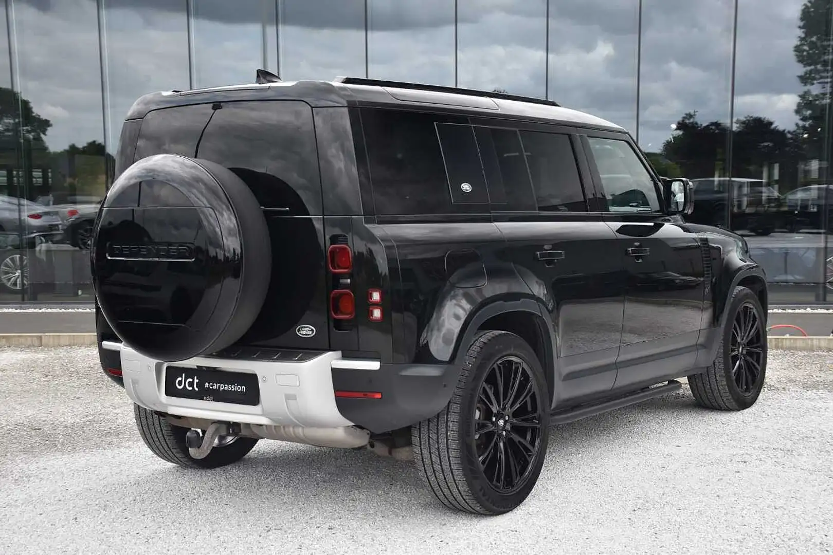 Land Rover Defender 110 D200 SE LUCHTVERING 22' MERIDIAN Negro - 2