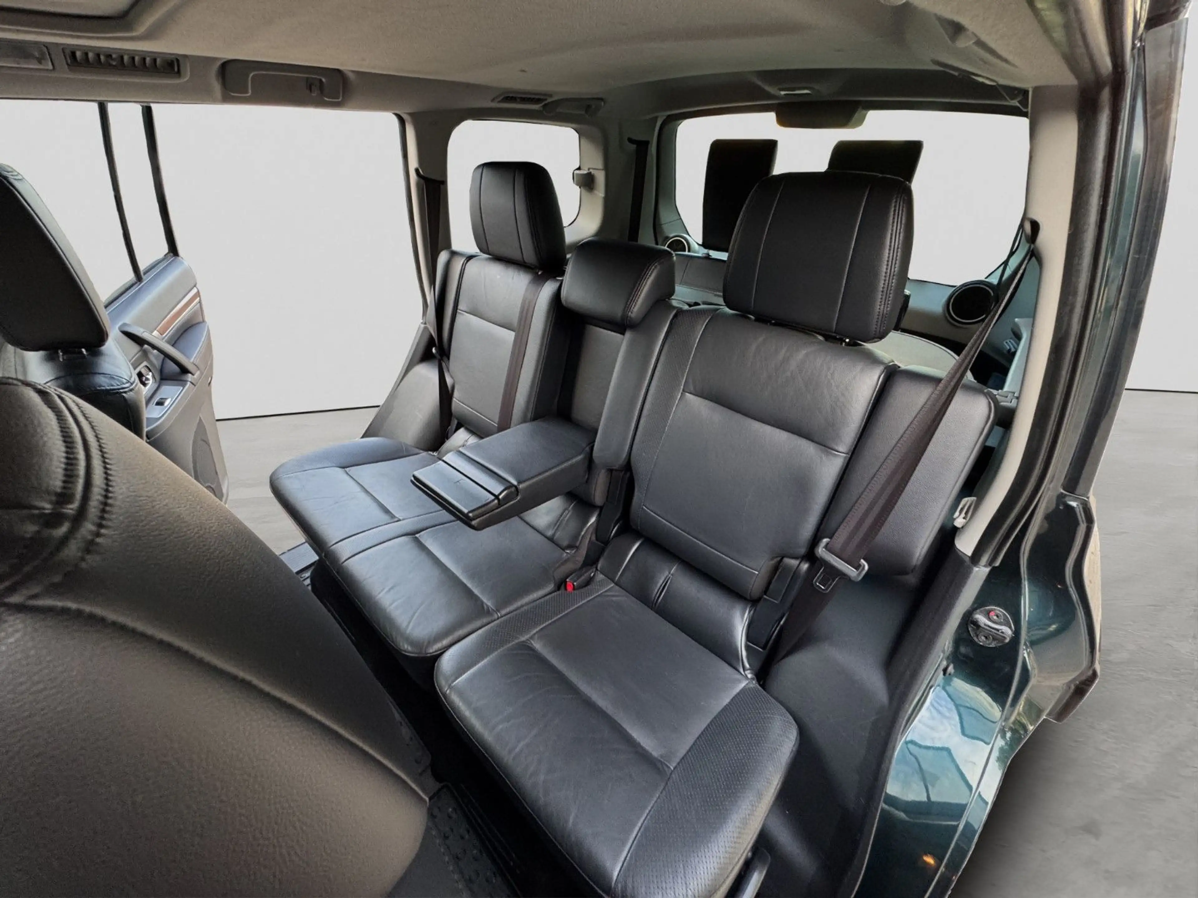 Mitsubishi Pajero 3.2 Aut. 4x4 7.Sitze SITZH KAM PANO AHK — photo 14