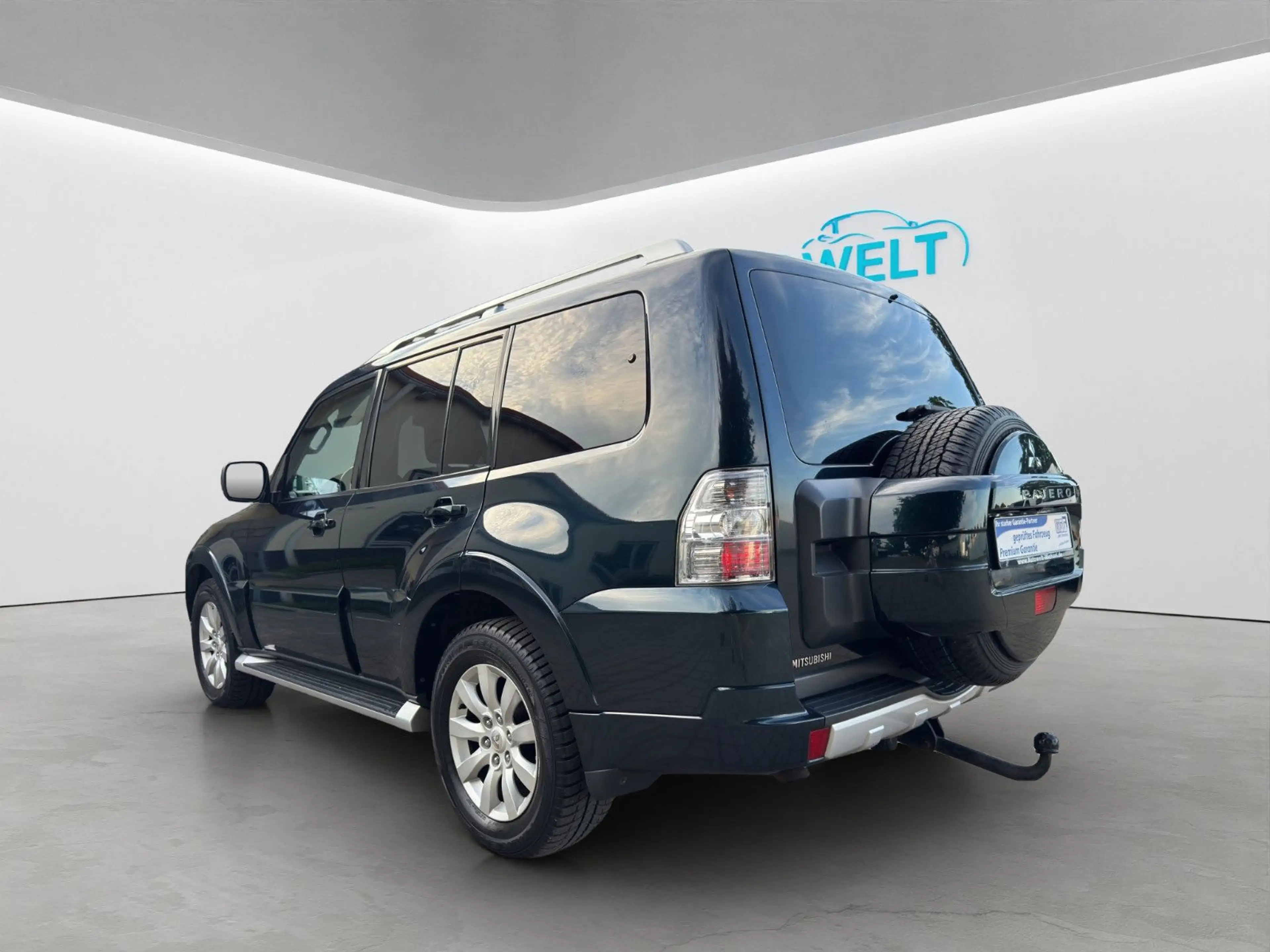 Mitsubishi Pajero 3.2 Aut. 4x4 7.Sitze SITZH KAM PANO AHK — photo 7