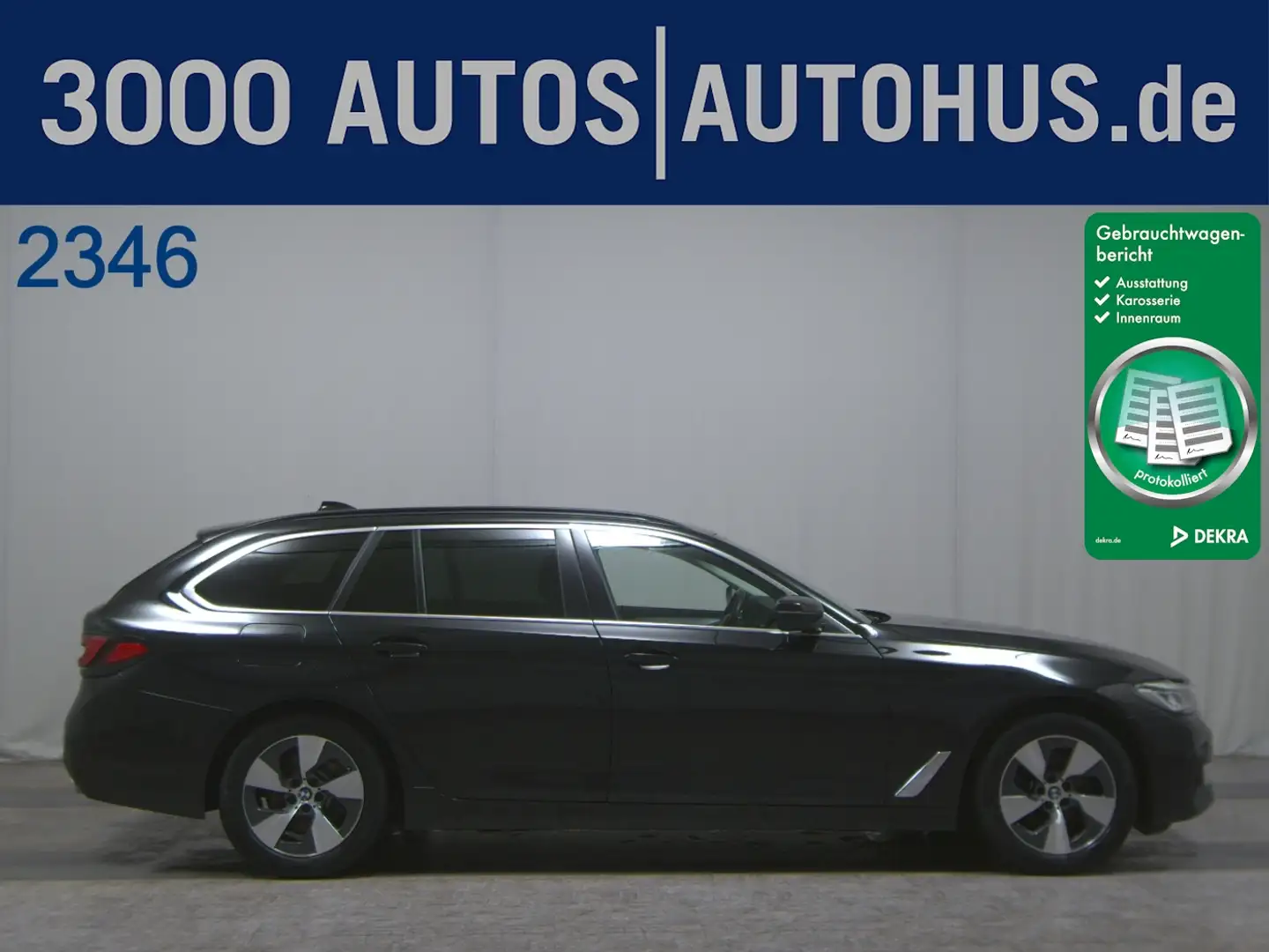 BMW 520 i Touring AHK Navi PDC RFK LED StHzg Schwarz - 1