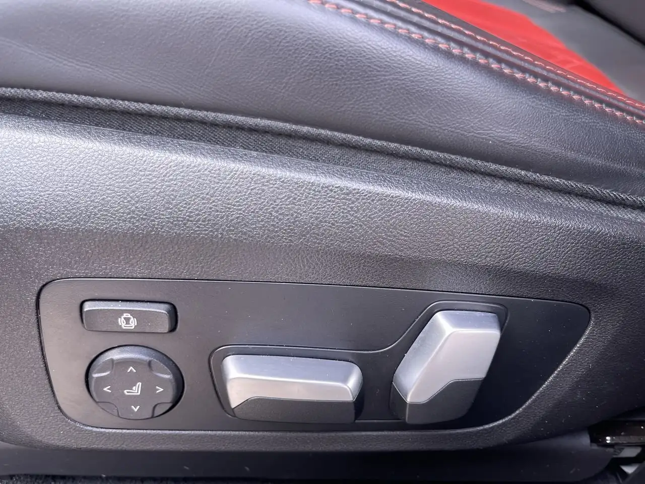 BMW X4 снимка BMW X4