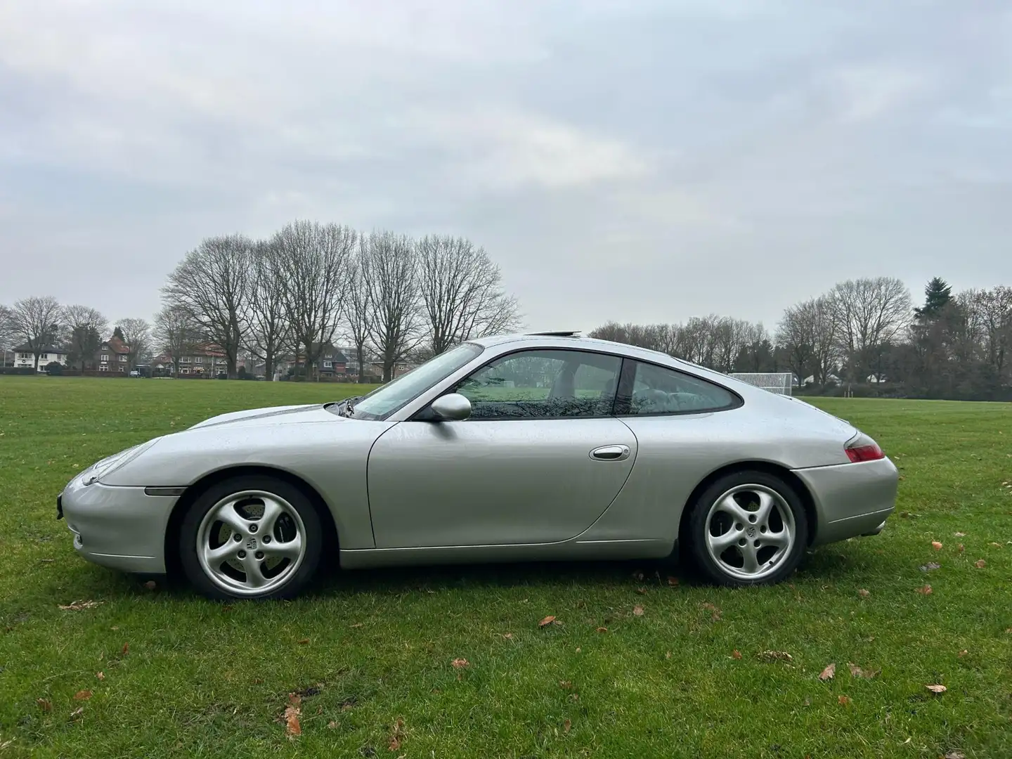 Porsche 911 3.4 Coupé Carrera aut ,schuifd.,navi,o.h Boekjes Gris - 2