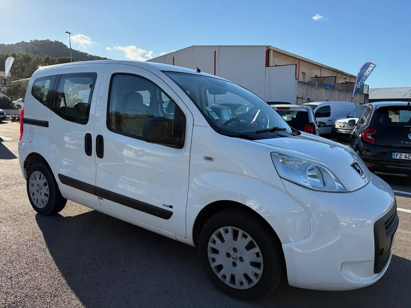 Peugeot Bipper 1.3 HDi 75ch FAP Style Weiß - 2