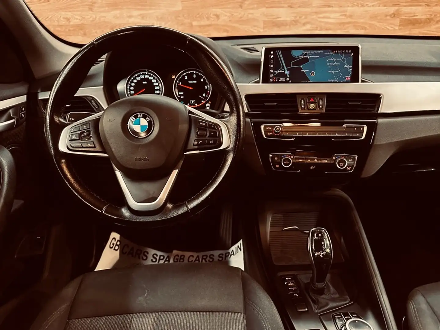 BMW X1 sDrive18d Noir - 2