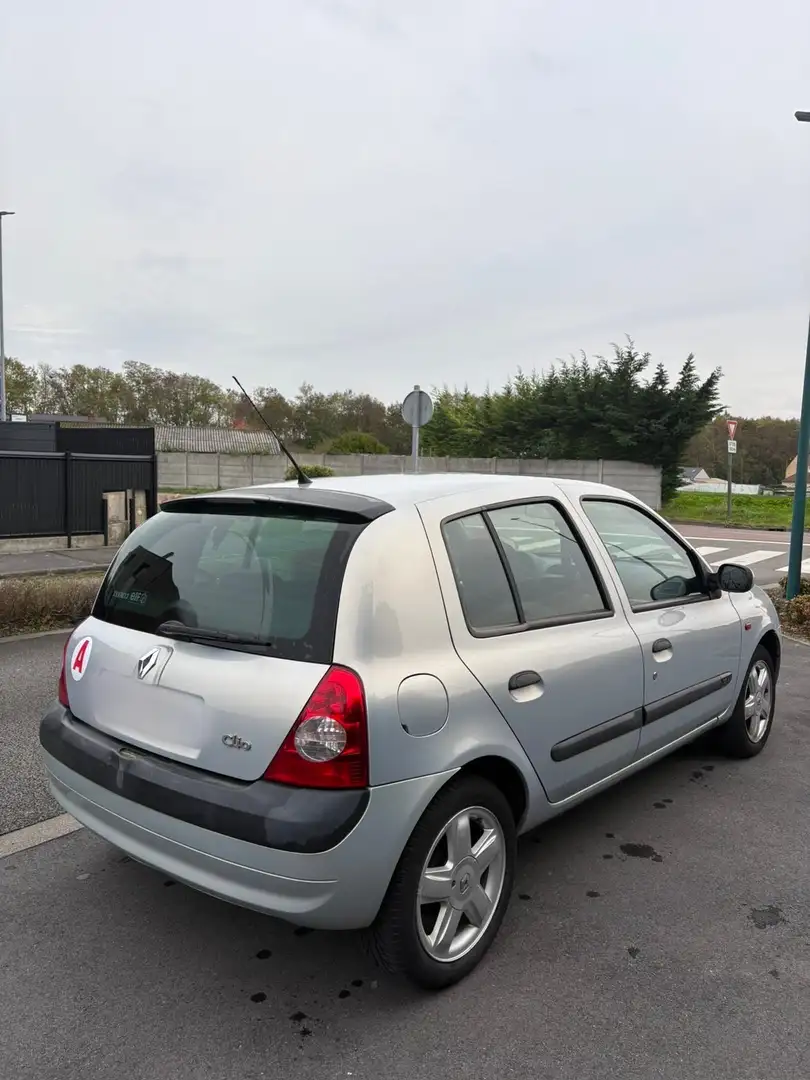 Renault Clio 1.2i 16V dynamique - 2