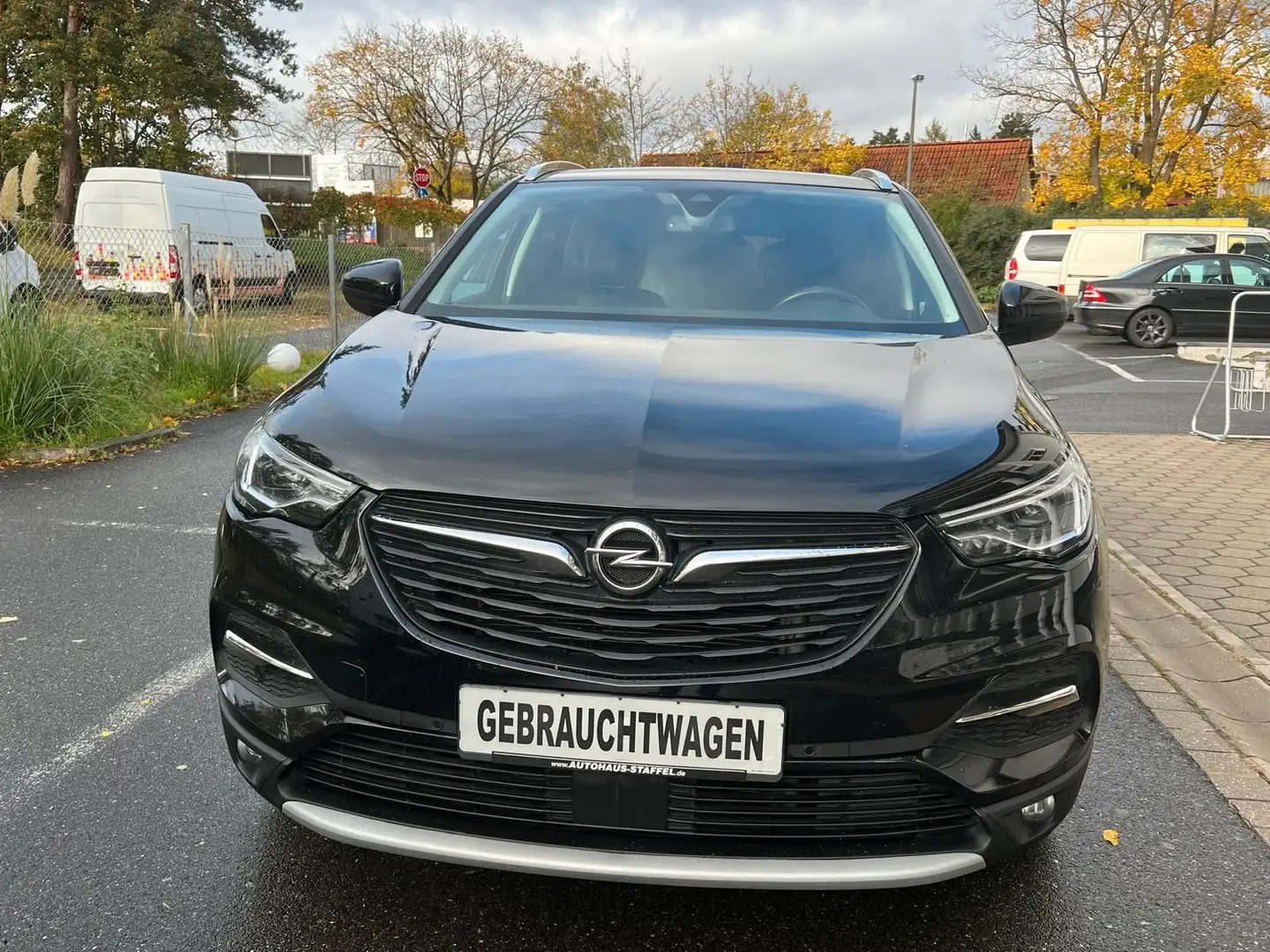 Opel Grandland X Innovation Automatik Noir - 2
