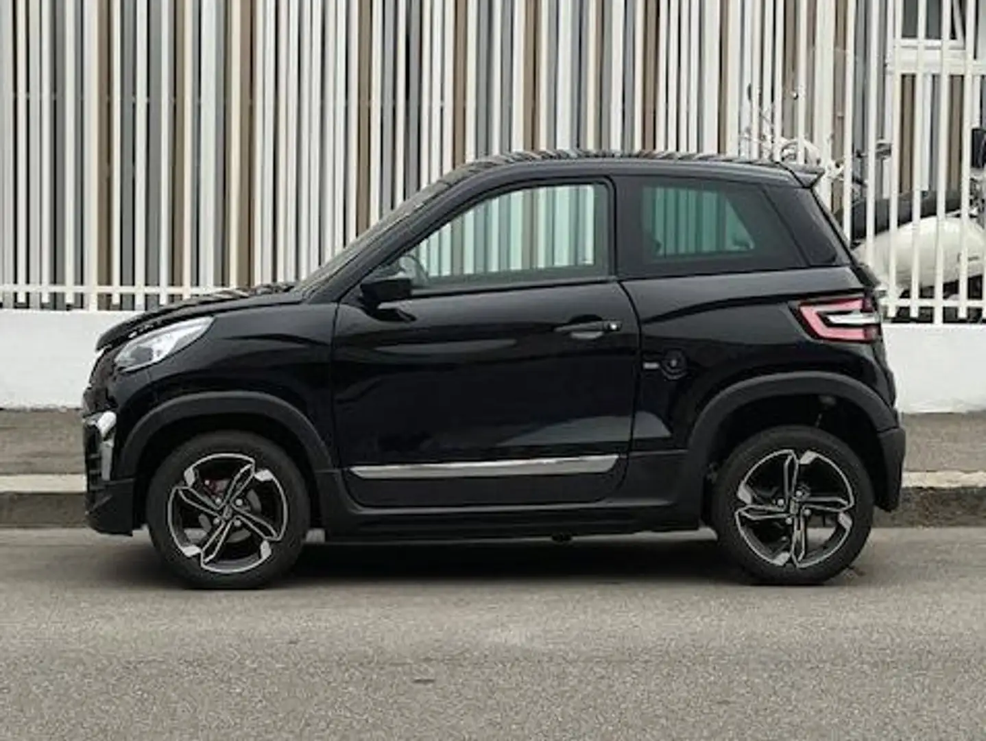 Ligier Pulse 3 JS 60 EXTREME Noir - 1