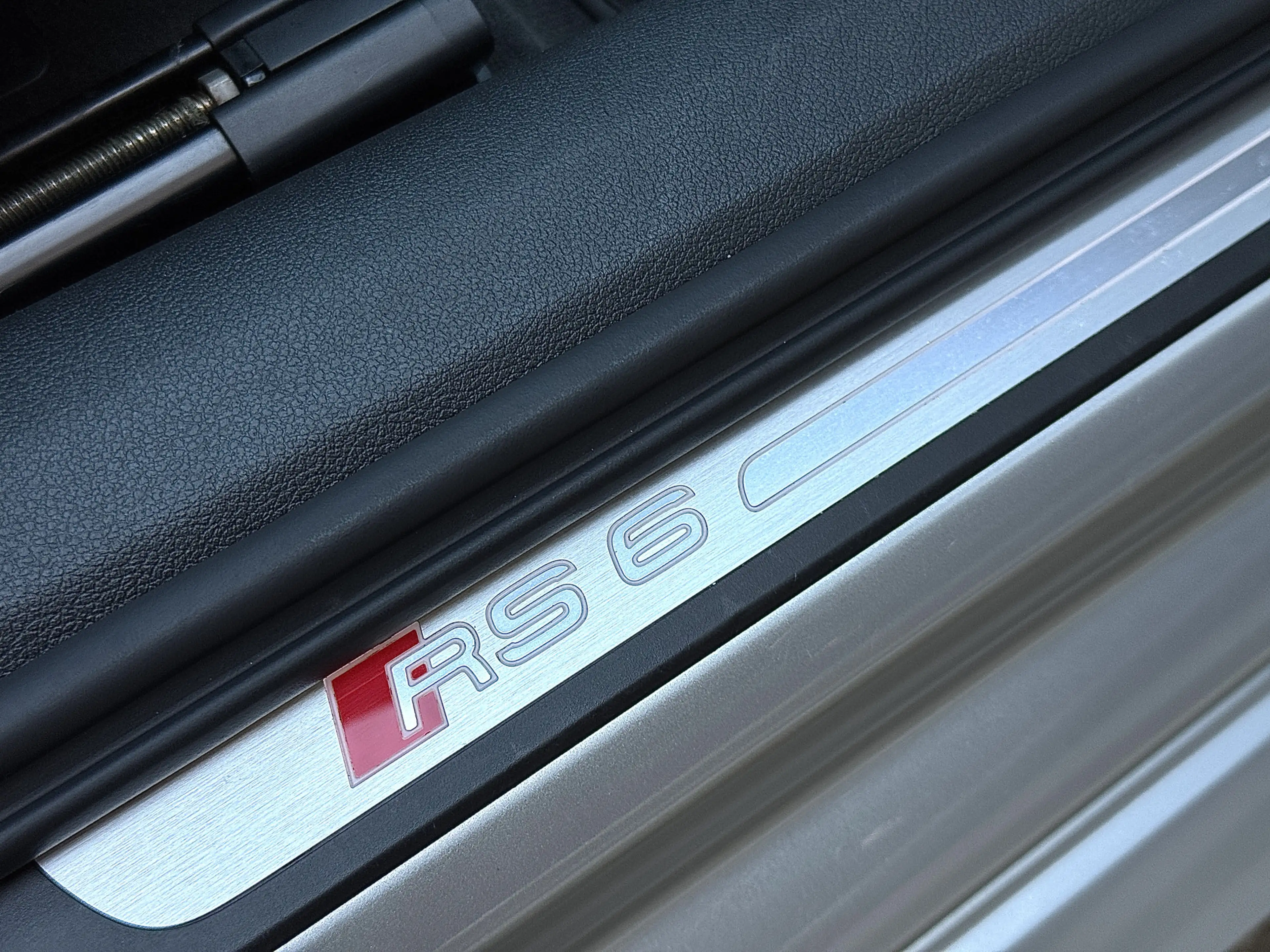 Audi RS6 A6 Avant 4.0 TFSI quattro Pro Line Plus | Milltek — photo 35