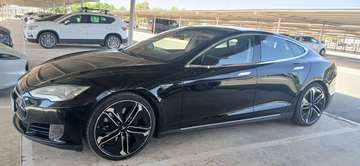 Model S 70D
