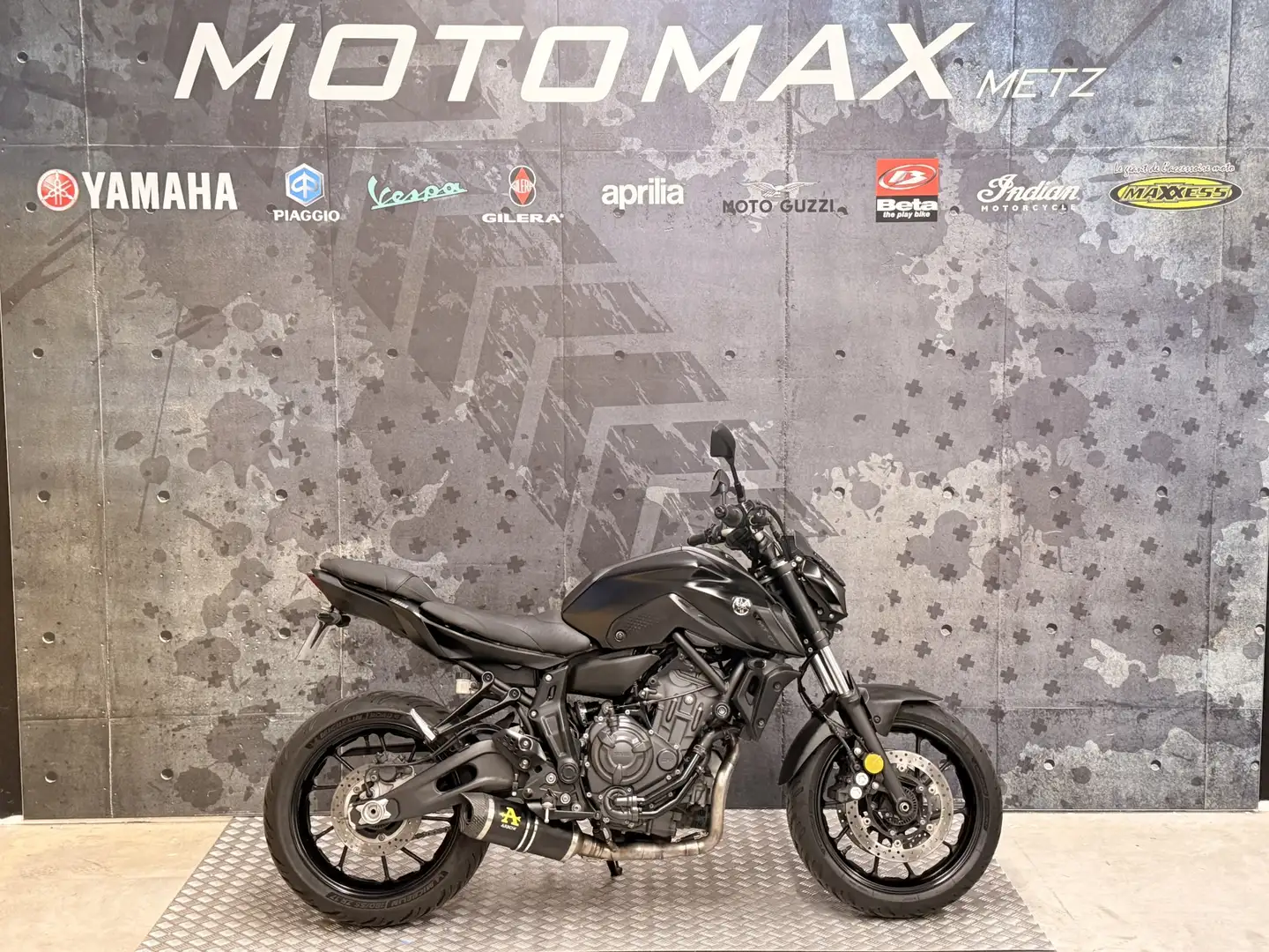 Yamaha MT-07 Zwart - 1
