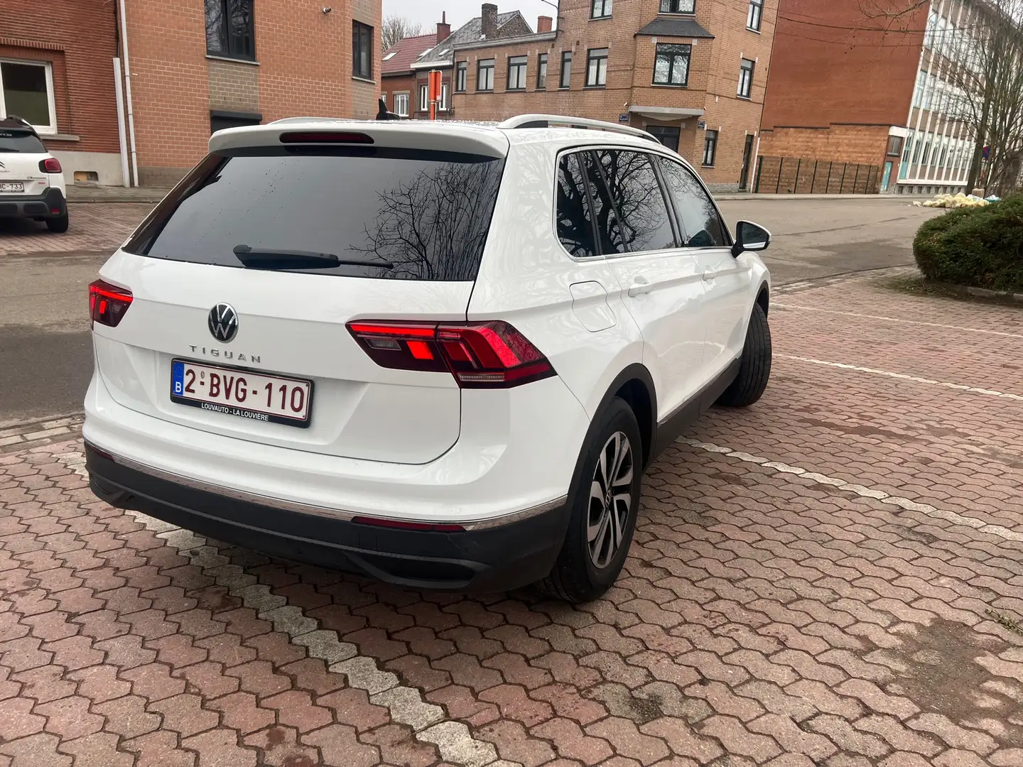 Volkswagen Tiguan 1.5 TSI OPF ACTIVE Blanc - 2