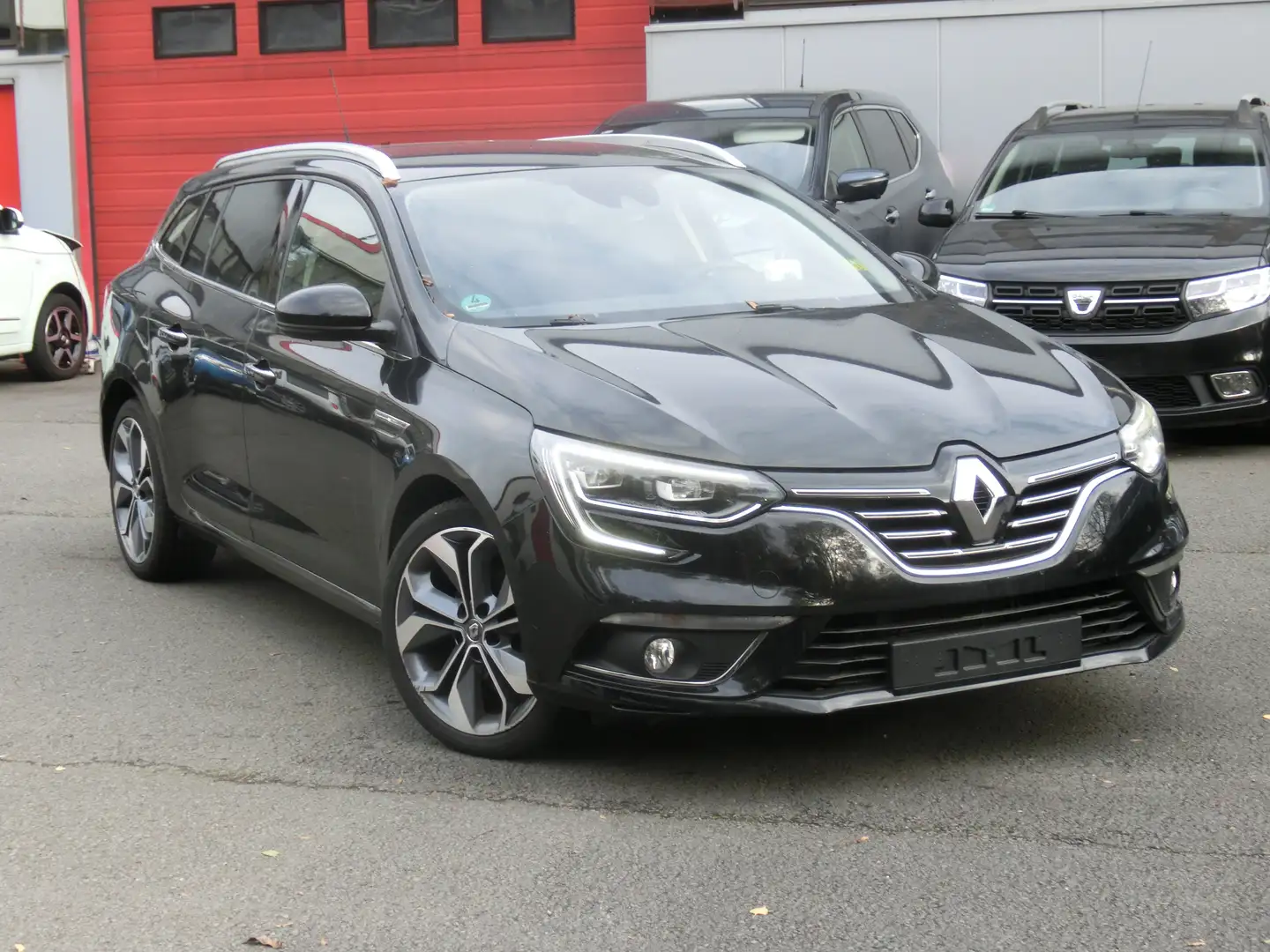 Renault Megane Grandtour Tce 130 Intense/ Navi, Tel, PDC, 18" LMF Zwart - 1