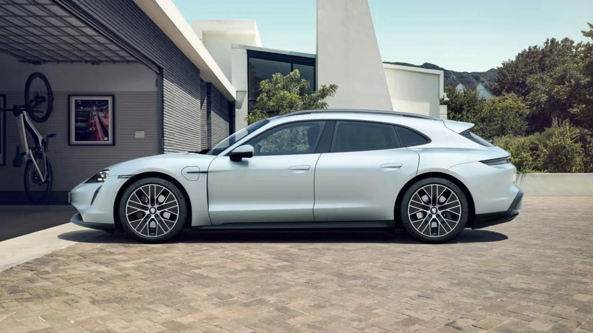 Porsche Taycan Sport Turismo "75 Jahre" Panoramadach Silber - 2