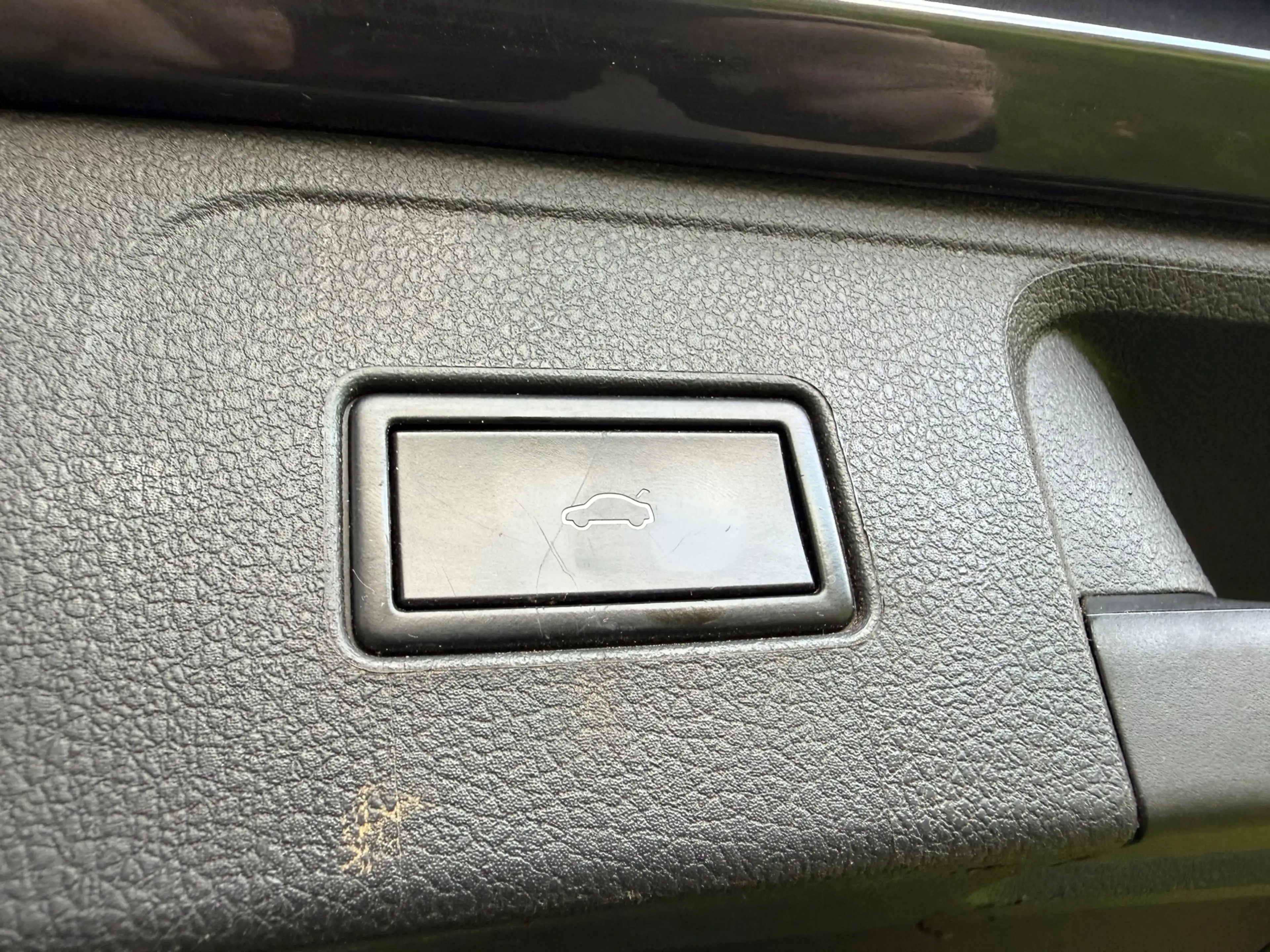 Volkswagen Passat Variant 1.6 TDI Highline Business R | Navi + Cruise contro — photo 14