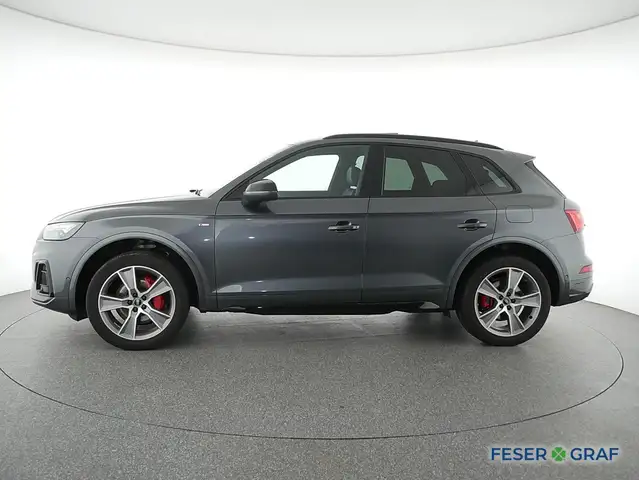 Audi Q5 view 14