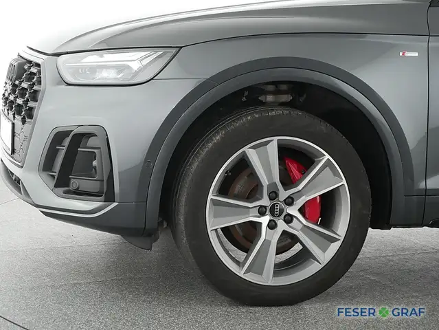 Audi Q5 view 15