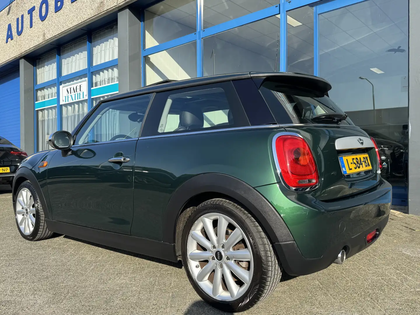 MINI Cooper Mini 1.5 Chili Serious Business Vert - 2