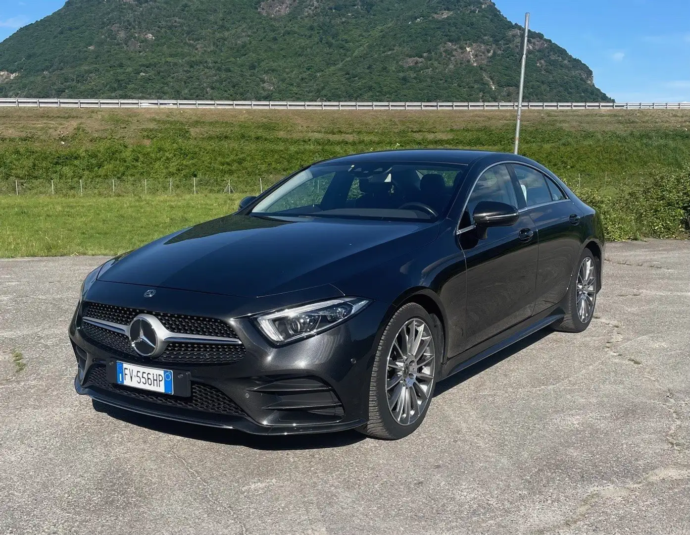 Mercedes-Benz CLS 300 d Premium Plus Negru - 1
