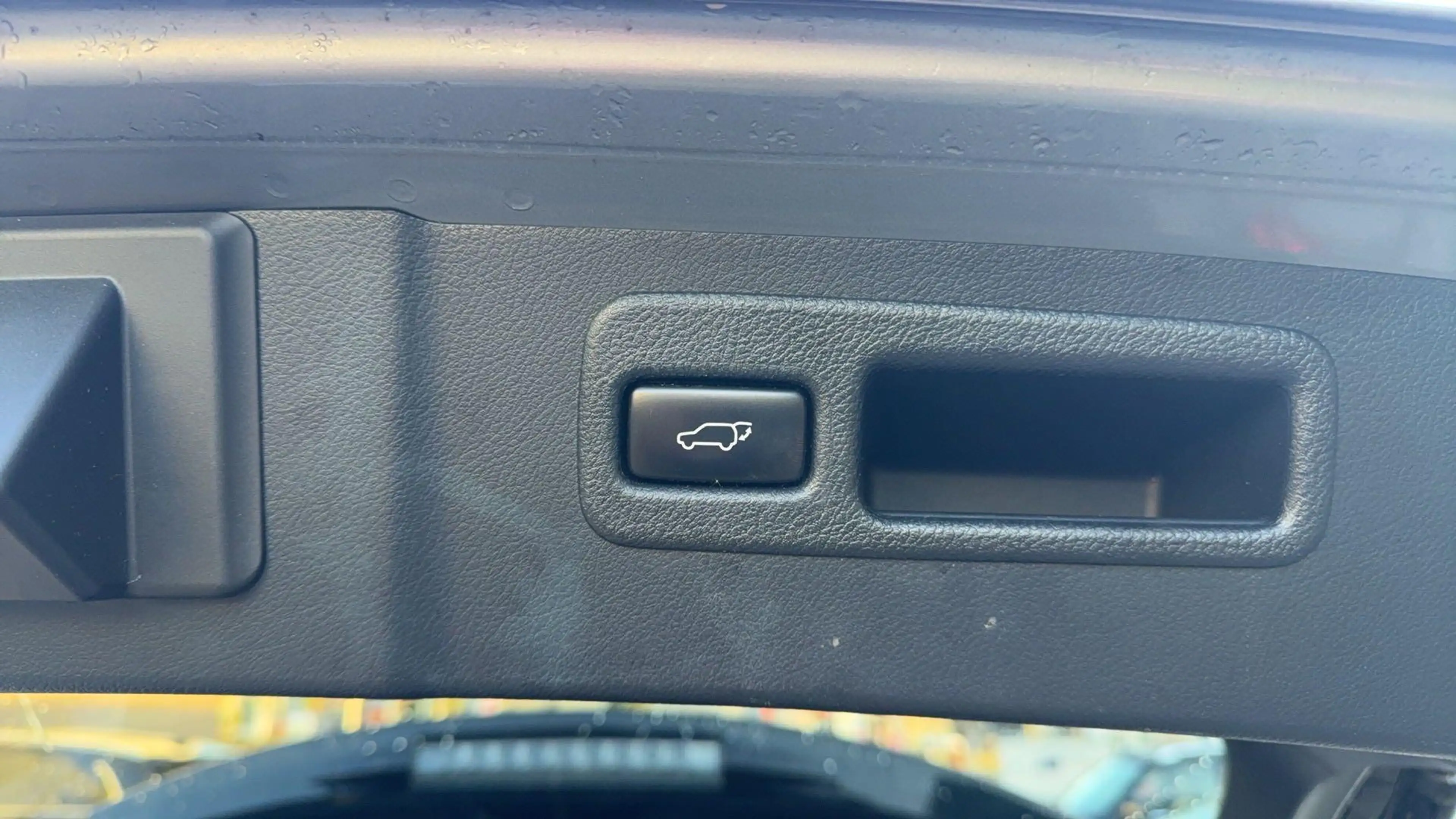 Lexus NX 300h AWD Luxury Line Leder/Winterset — photo 15
