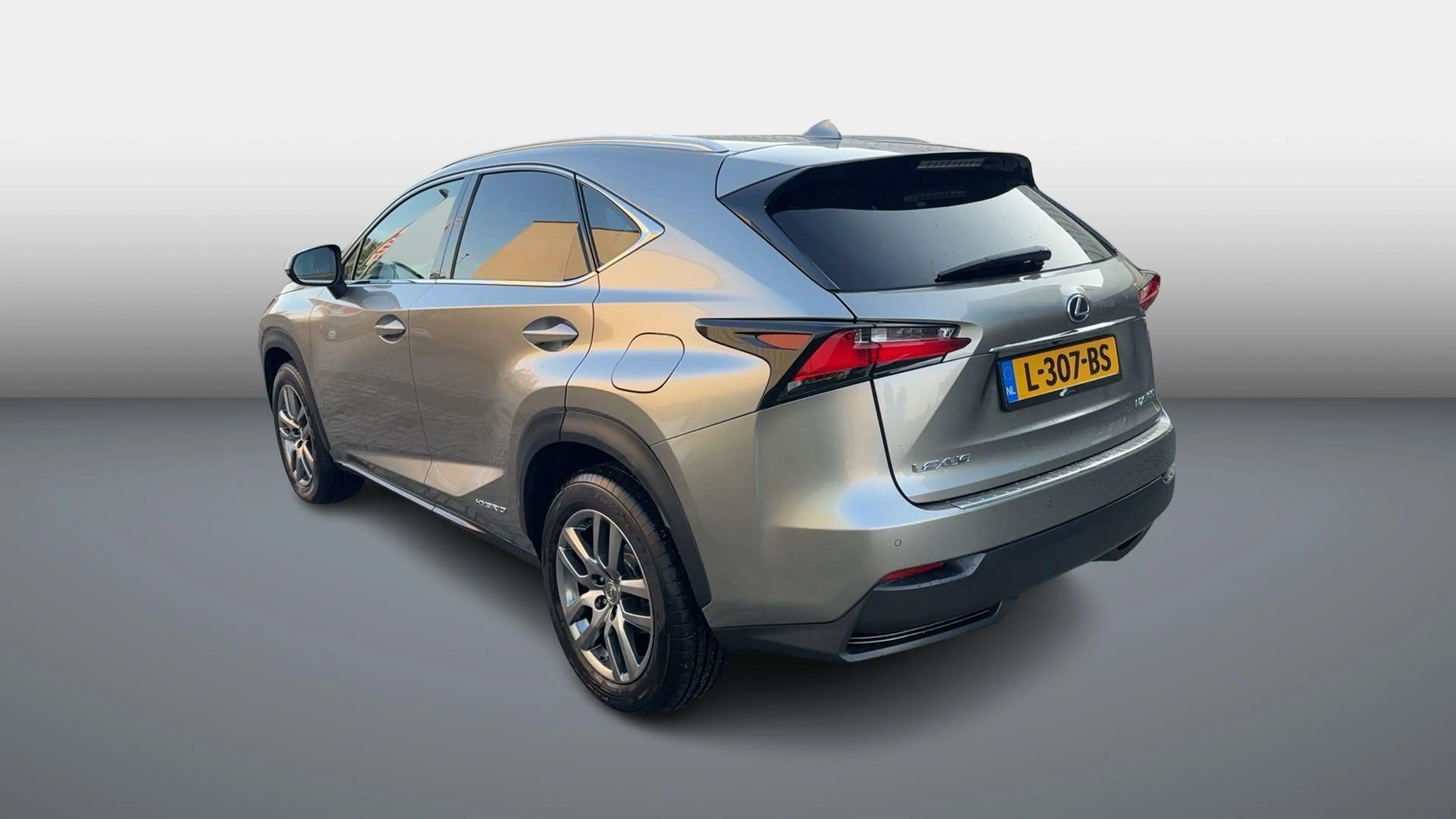 Lexus NX 300h AWD Luxury Line Leder/Winterset — photo 2
