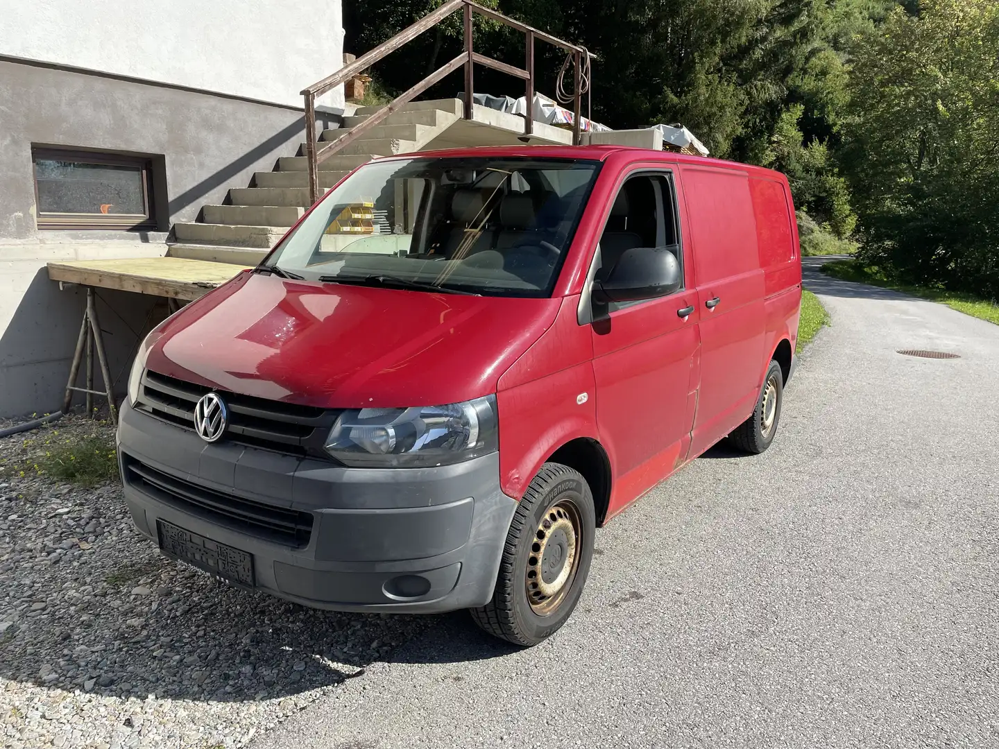 Volkswagen T5 Transporter Kastenwagen 2,0 TDI 4motion D-PF Rot - 1