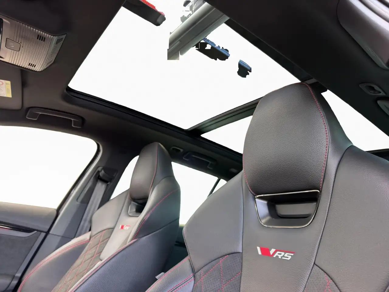 Skoda Octavia 2026 — фото 12