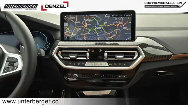 BMW X3 view 8