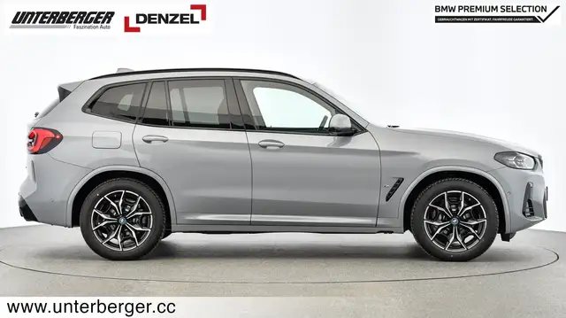 BMW X3 view 4