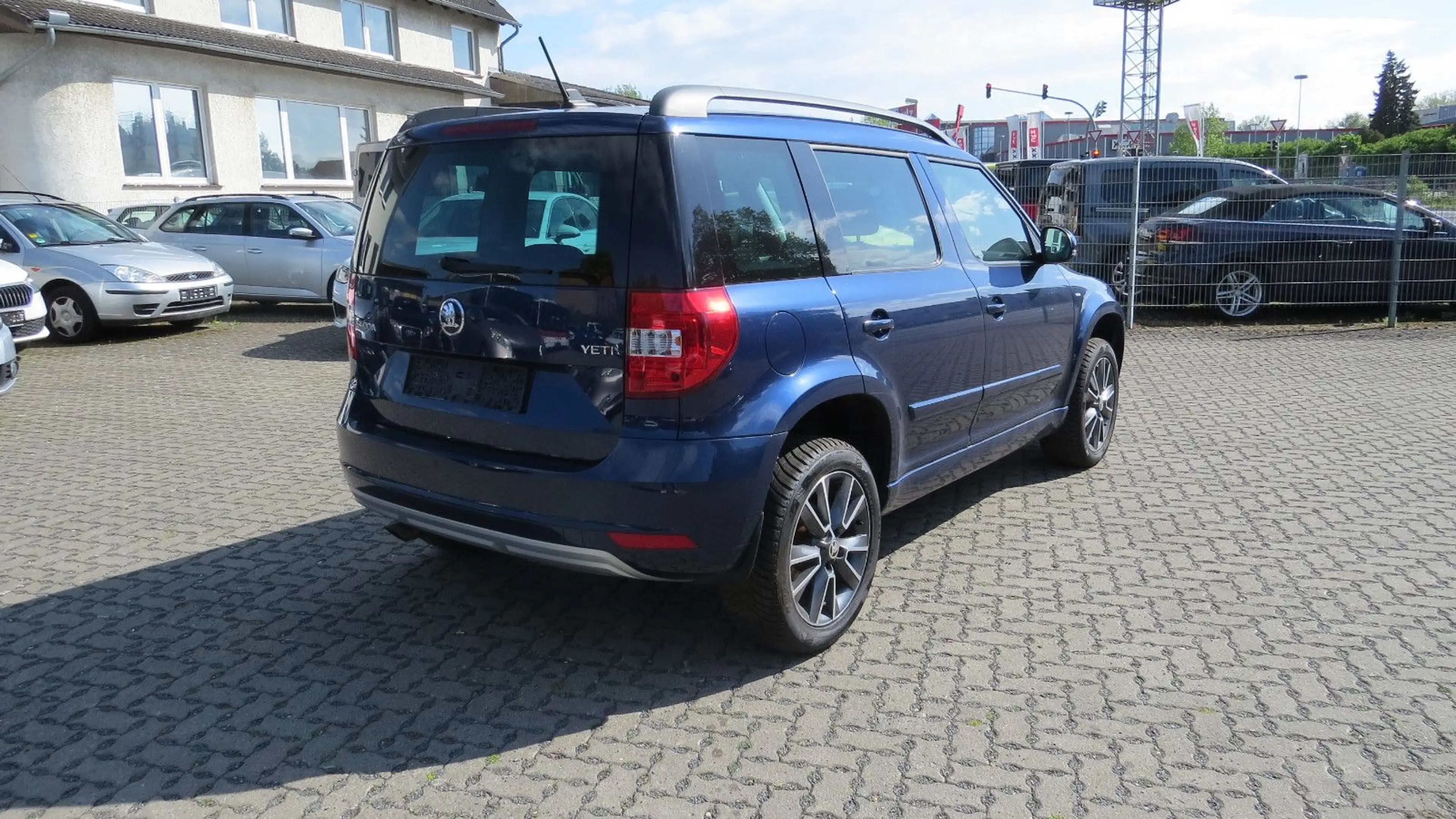Skoda Yeti Drive*XENON*NAVI*TEMPOMAT* — photo 3