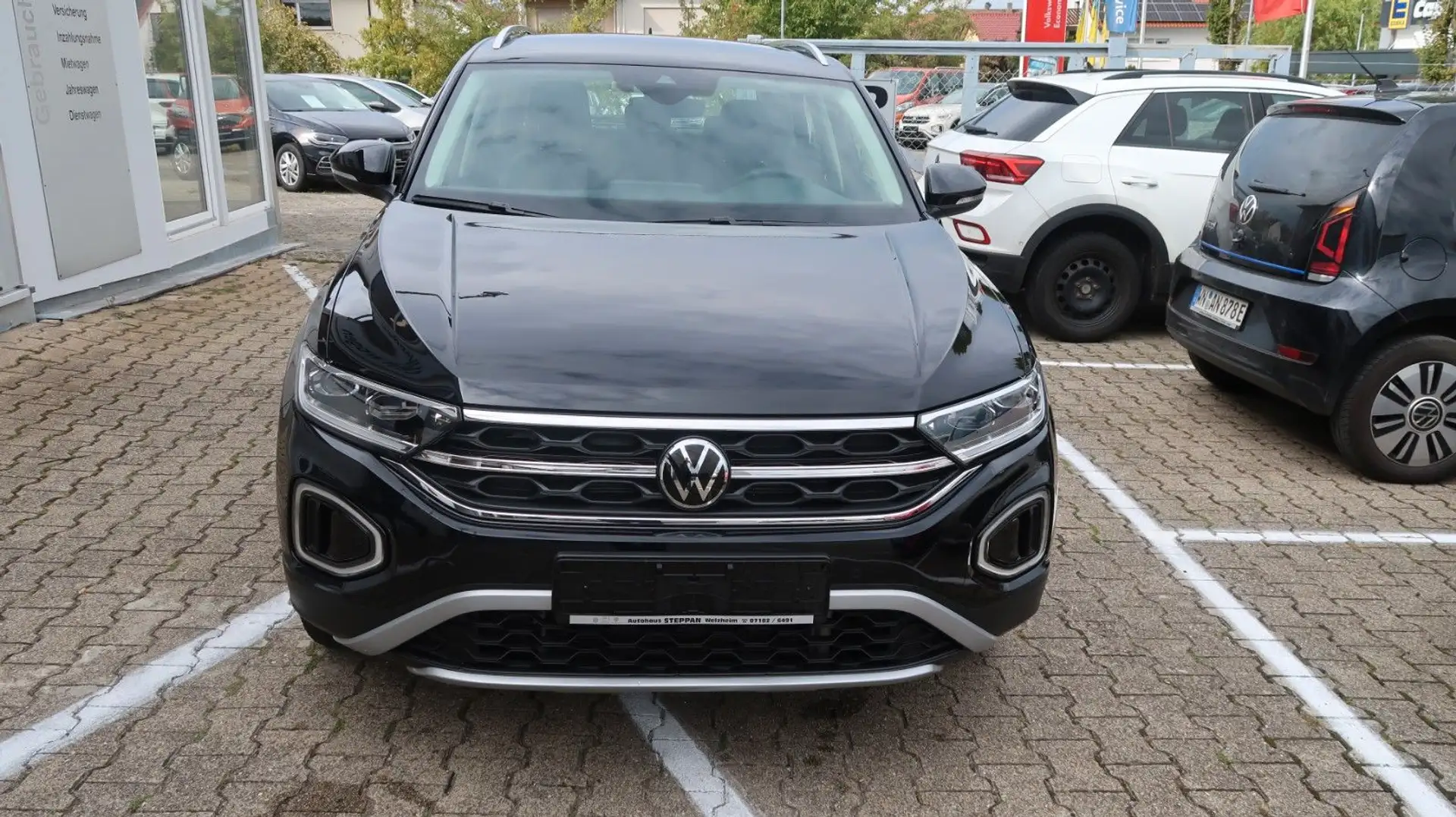 Volkswagen T-Roc 1,5 TSI Style +IQ-Light +RFK +ACC +APP Schwarz - 2