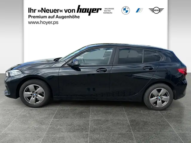 BMW 1 Series view 3