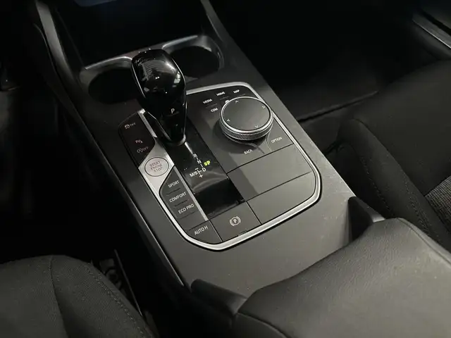 BMW 1 Series view 14