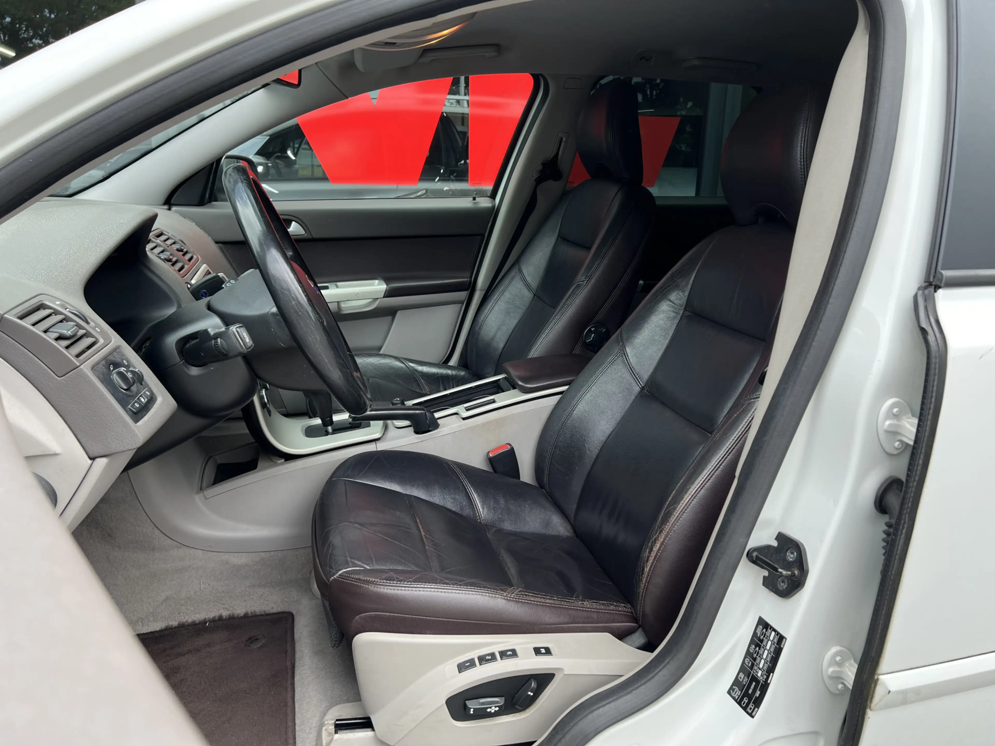 Volvo V50 2.5 T5 AWD Summum | Trekhaak | RIJKLAAR — photo 4