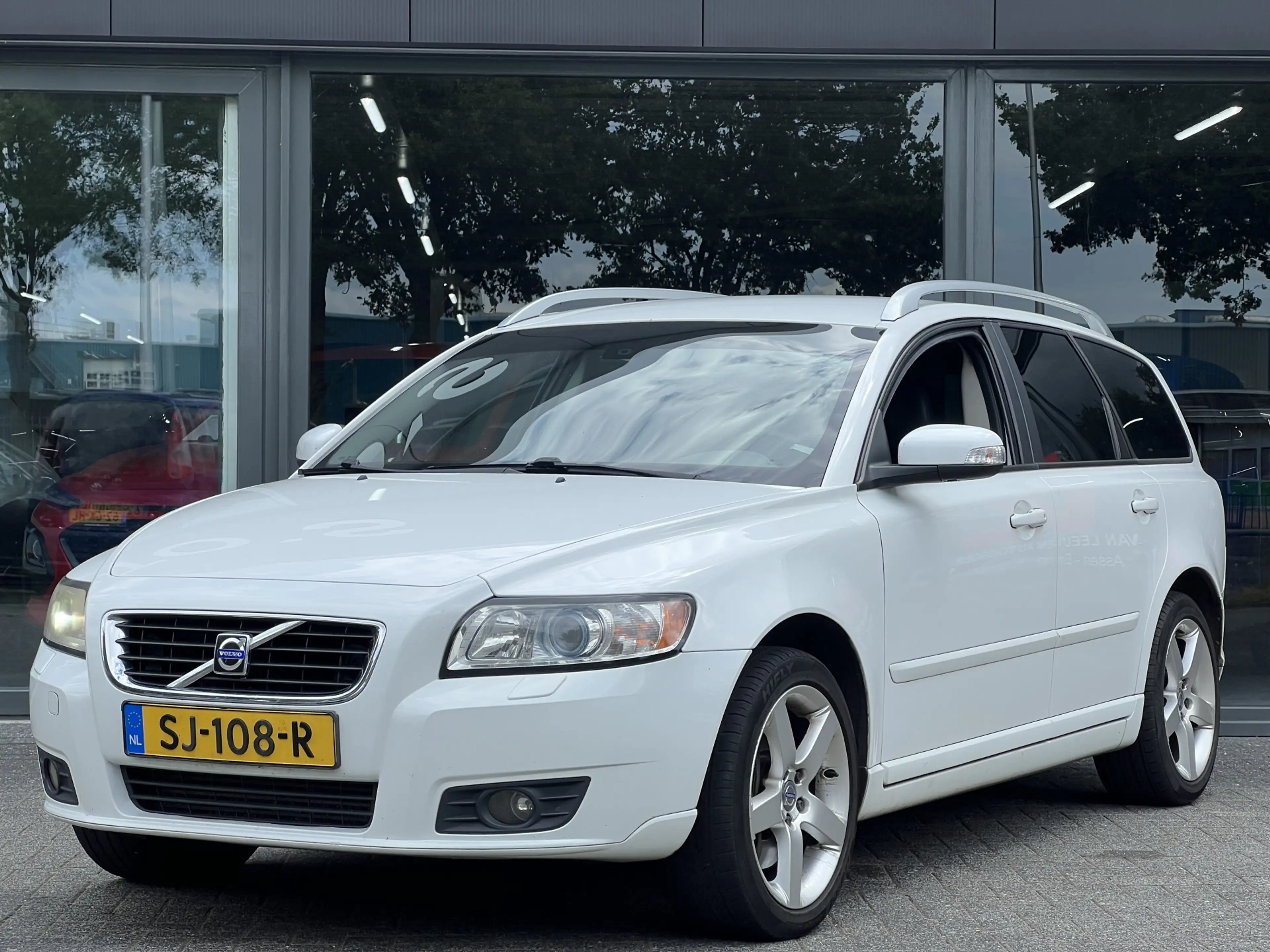 Volvo V50 2.5 T5 AWD Summum | Trekhaak | RIJKLAAR — photo 11