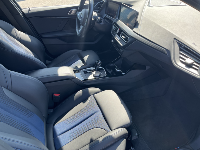 BMW 120 1-serie M-Sport Pro | Panorama | 18" | Stoelverwar — photo 6