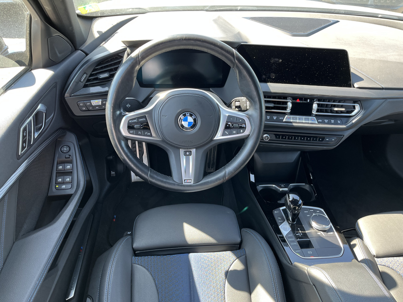 BMW 120 1-serie M-Sport Pro | Panorama | 18" | Stoelverwar — photo 8