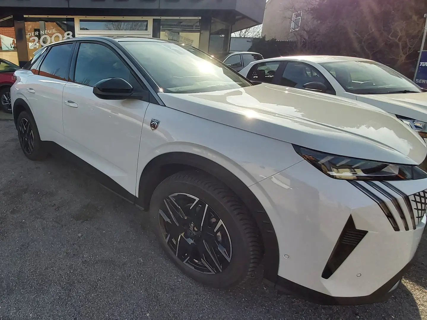 Peugeot 3008 Hyb.145 GT Voll-Leder-AGR-Winter Paket-Drive-Assis Weiß - 1