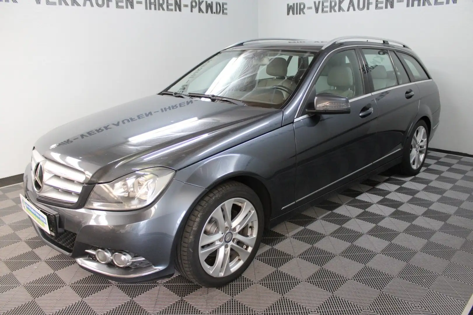 Mercedes-Benz C 200 T CDI BlueEfficiency Schalter Avantgarde Grau - 1