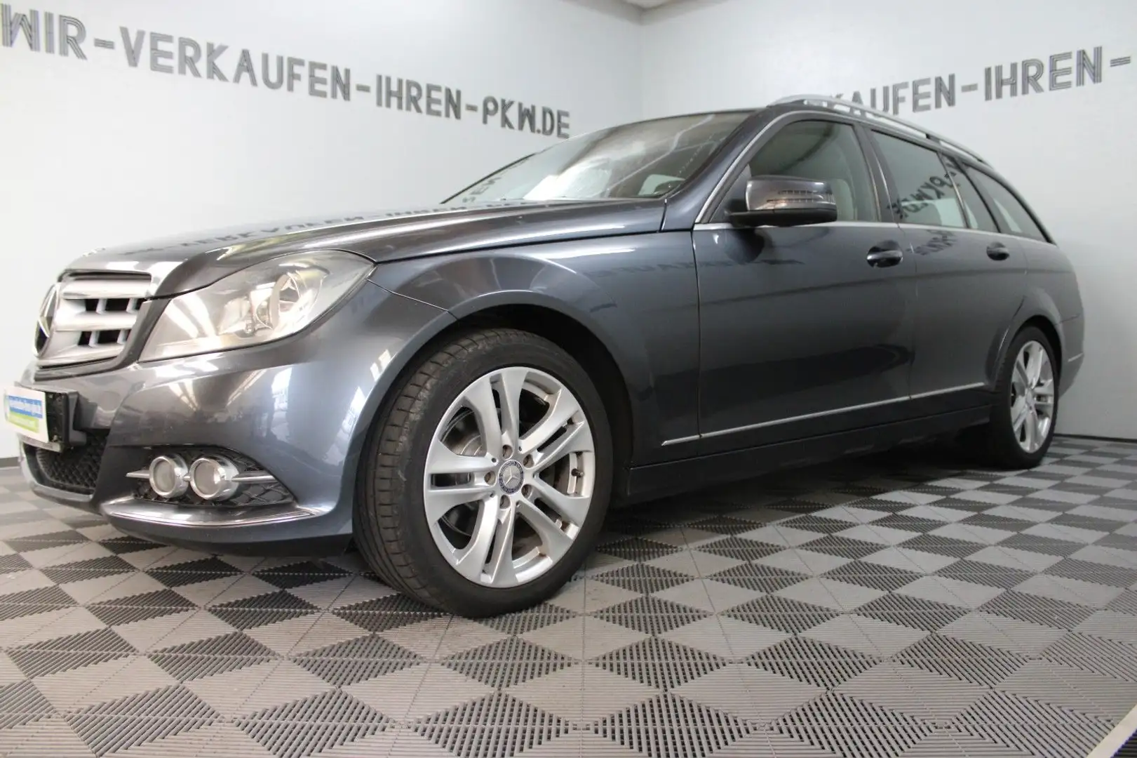 Mercedes-Benz C 200 T CDI BlueEfficiency Schalter Avantgarde Grau - 2