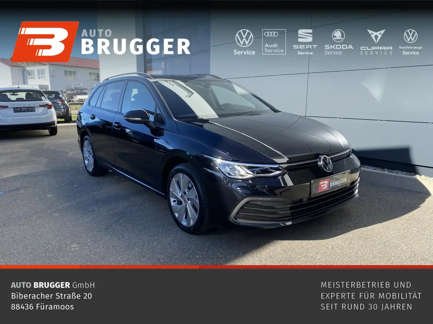 Volkswagen Golf VIII Variant 2.0 TDI Life NAVI LED PDC APP Schwarz - 1