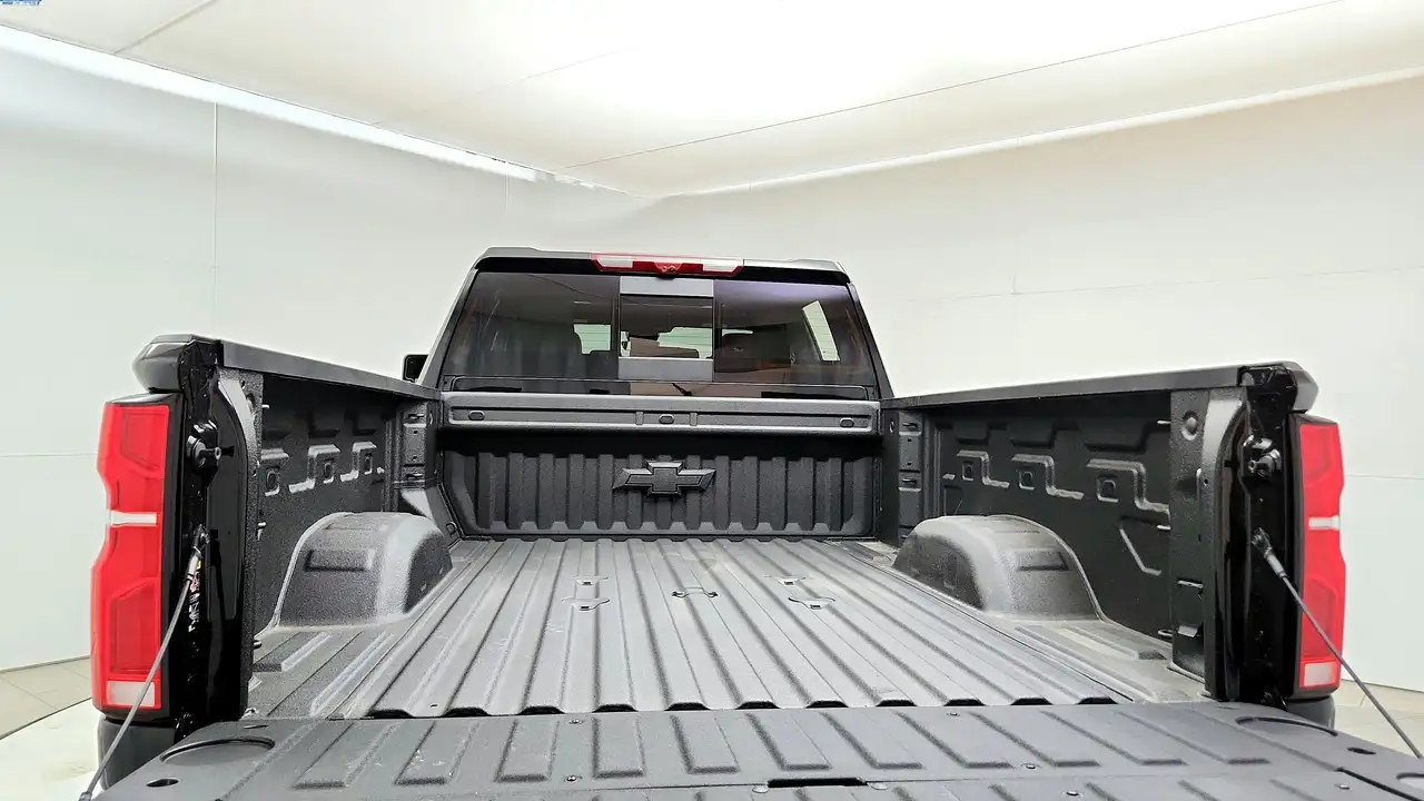 Chevrolet Silverado 2500 снимка Chevrolet Silverado 2500