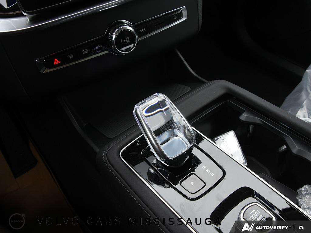2026 Volvo XC90 B6 AWD Ultra Dark Theme 7-Seater thumb 19
