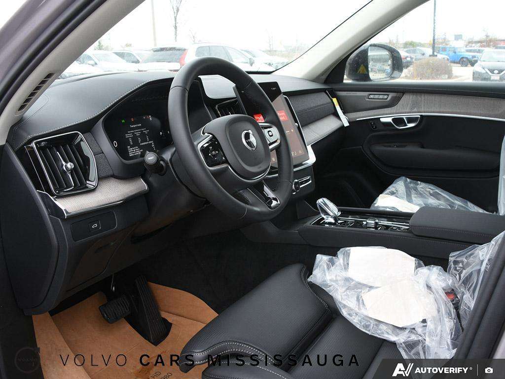 2026 Volvo XC90 B6 AWD Ultra Dark Theme 7-Seater thumb 13