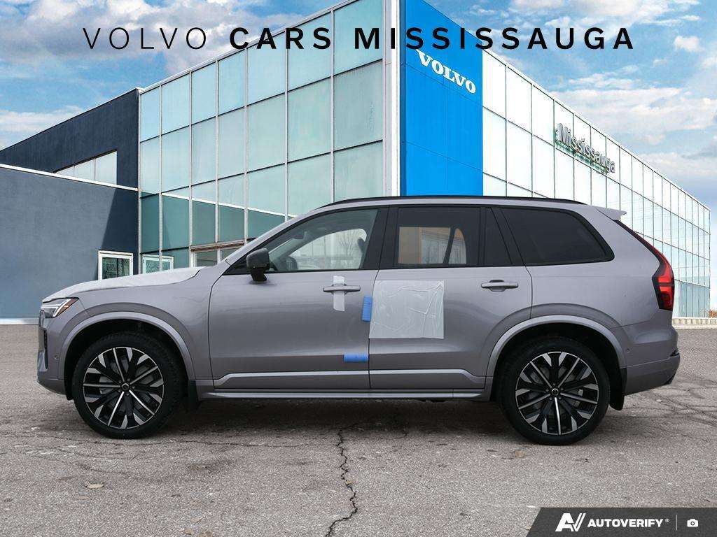 2026 Volvo XC90 B6 AWD Ultra Dark Theme 7-Seater alt 3