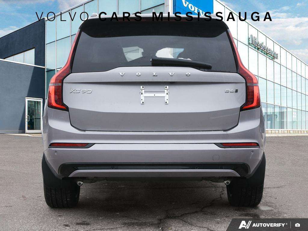 2026 Volvo XC90 B6 AWD Ultra Dark Theme 7-Seater alt 5