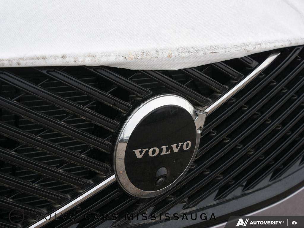 2026 Volvo XC90 B6 AWD Ultra Dark Theme 7-Seater thumb 9