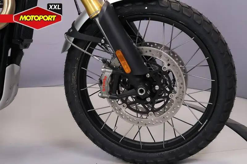 Triumph Scrambler - foto 7