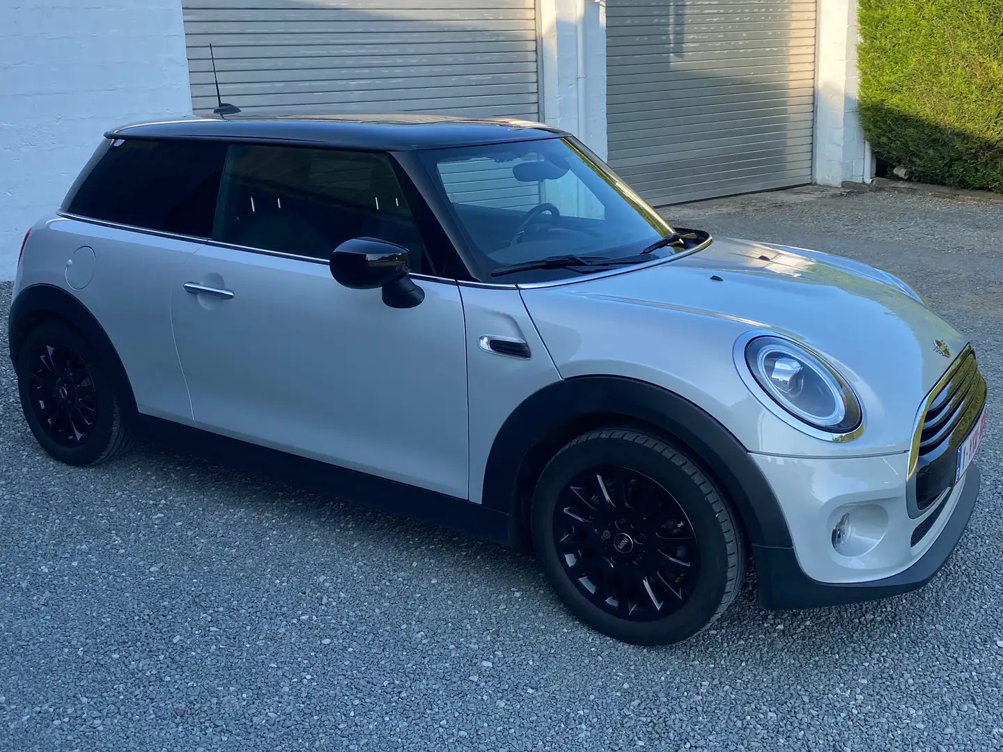 MINI Cooper Mini 1.5 Cooper OPF (EU6d-TEMP) Grijs - 1