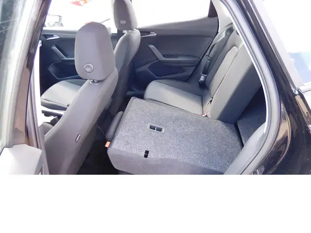 Seat Arona view 13